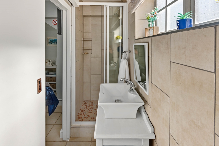 4 Bedroom Property for Sale in Gordons Bay Village Western Cape